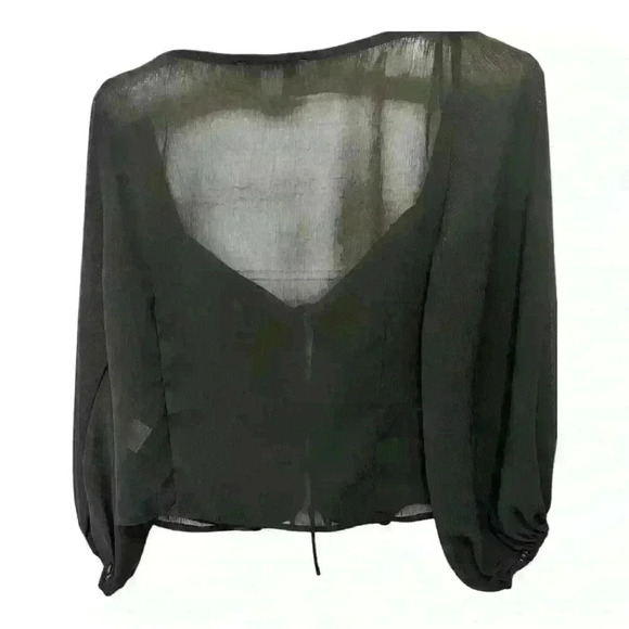 FAVLUX Black Sweetheart Puff Sleeve Blouse with 3 Toe Closure Detail, L - Picture 5 of 6
